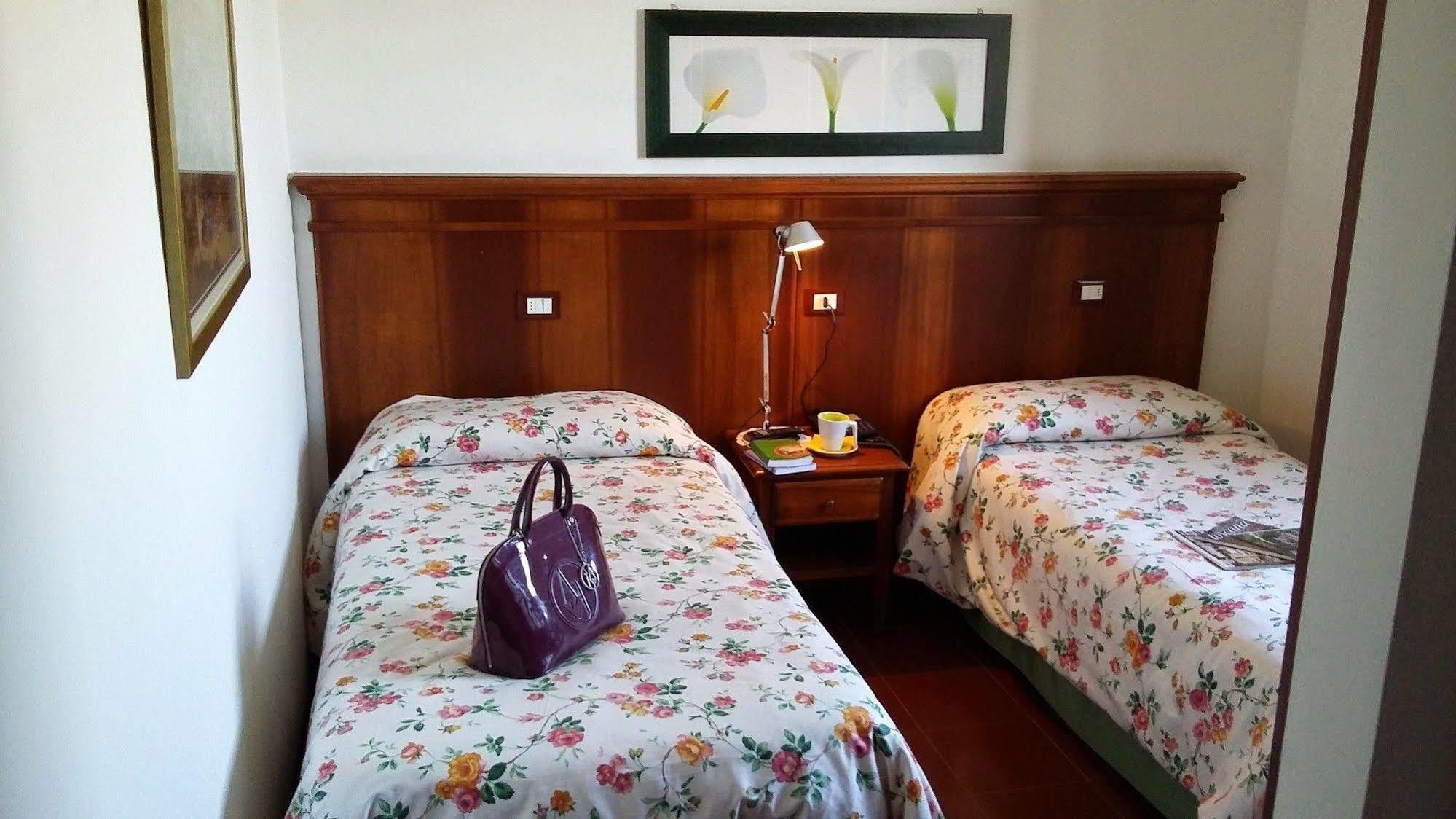 Hotel Porta Romana Di Luce Hotels Siena Eksteriør billede